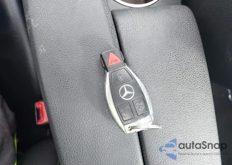 2012 Mercedes-Benz C 250 Sport из США, поврежденный, VIN WDDGF4HB0CA729145